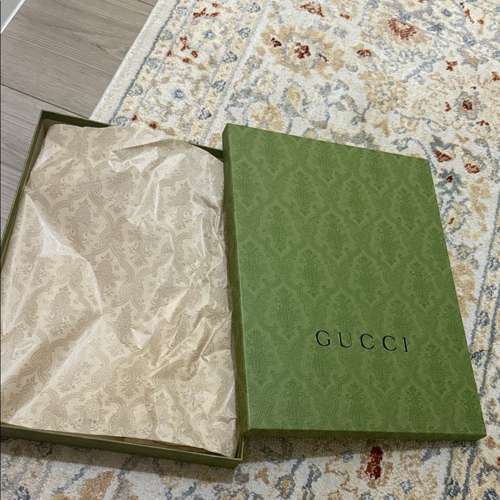 Gucci Olive Green Box with Patterned Cream Paper
